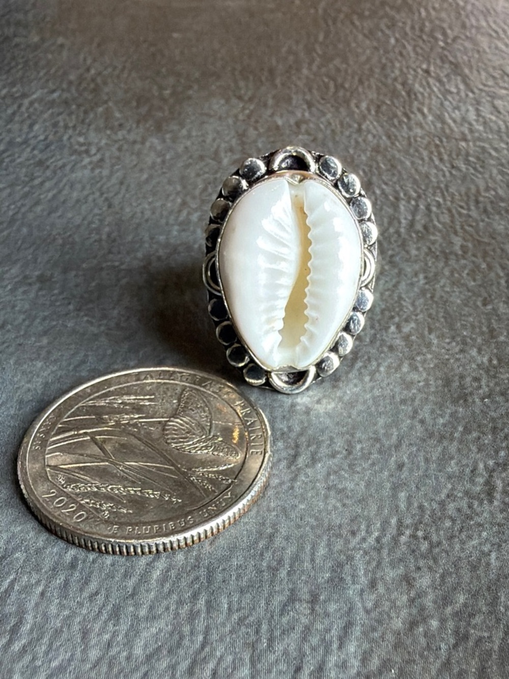 Sterling Silver 925 Overlay Size 6.5  Vintage Style Women Jewelry Sea Shell Ring - Picture 2 of 4
